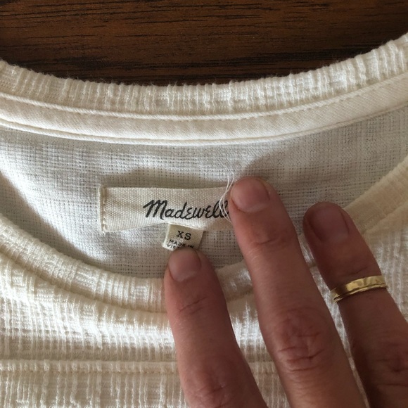 Open shoulder top - Picture 3 of 3